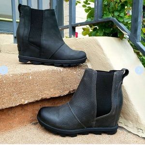 Women's Sorel Joan Of Arctic Wedge II Waterproof Chelsea
Boots Quarry size 7